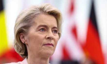 Von der Leyen: EU prepoznaje odgovornost za Srebrenicu i neće dopustiti ponavljanje povijesti