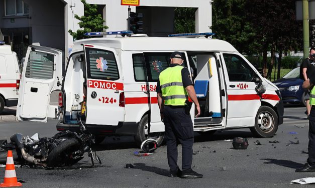 Sarajevo: Preminula djevojka koja je prije mjesec dana imala prometnu nesreću s vozilom Hitne pomoći