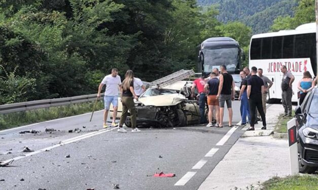 Stravična nesreća kod Žepča: Ima i povrijeđenih