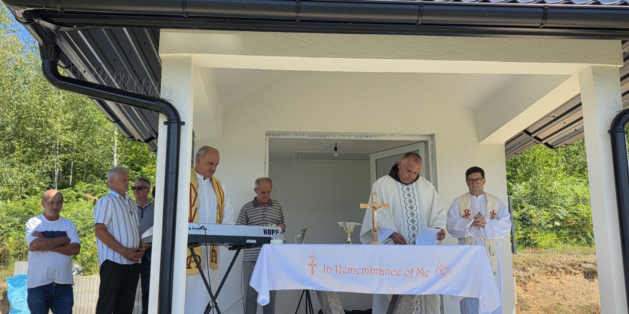 (FOTO) Blagoslovljena kapele Gospe od Anđela na Badnjama u općini Kiseljak