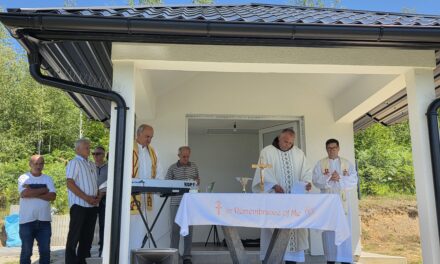 (FOTO) Blagoslovljena kapele Gospe od Anđela na Badnjama u općini Kiseljak