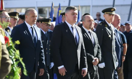 Milanović dodijelio počasne činove devetorici umirovljenih časnika HV-a i HVO-a medu kojima je i general Mario Bradara