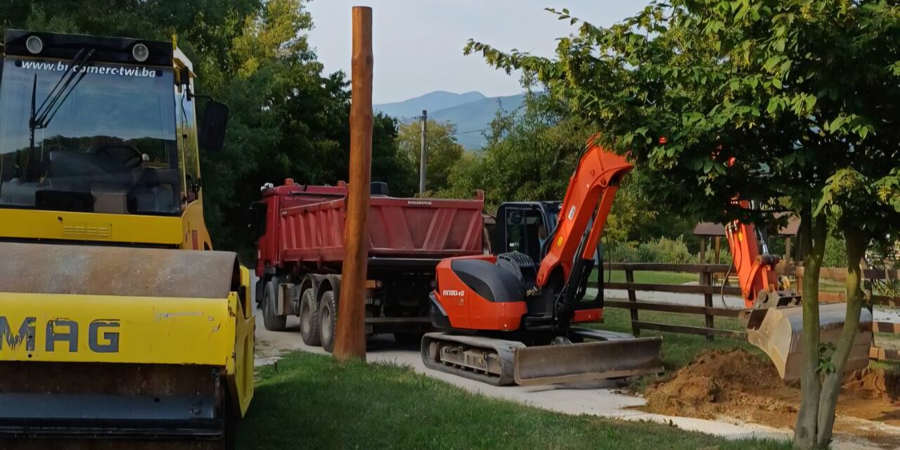 Započelo asfaltiranje puta prema groblju Kosnice: Zajednički projekt Šuma Središnje Bosne i Općine Kiseljak