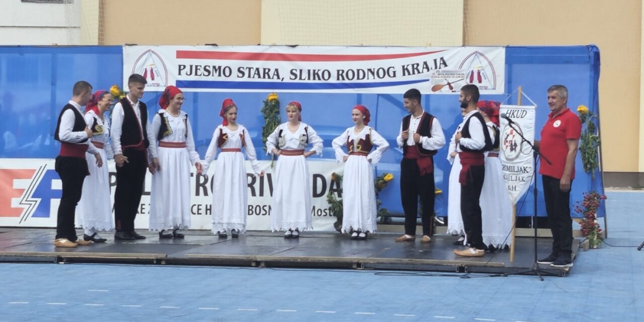 Članovi HKUD „Gromiljak“ nastupili u Žepču na 20. Smotri hrvatskog folklora