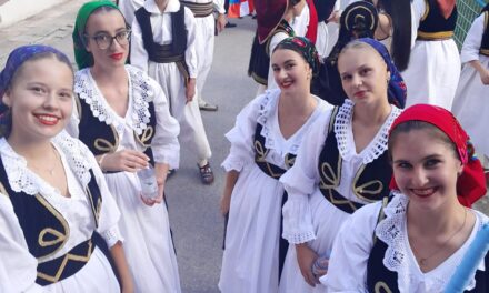 Članovi HKUD „Fra Karlo Kujundžić“ iz Brestovskog nastupili na smotri folklora u Novom Travniku