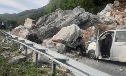 Veliki odron blokirao cestu Budva–Cetinje