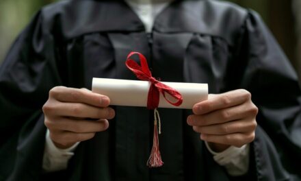 Javni poziv za dodjelu jednokratnih financijskih nagrada studentima dobitnicima rektorovih i dekanovih nagrada za najuspješnije studente Općine Kiseljak za akademsku 2024./2025. godinu