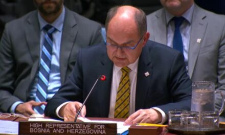 Schmidtovo novo izvješće dolazi u UN kad Rusija traži njegovu smjenu, a SAD sklapa nagodbu s Dodikom