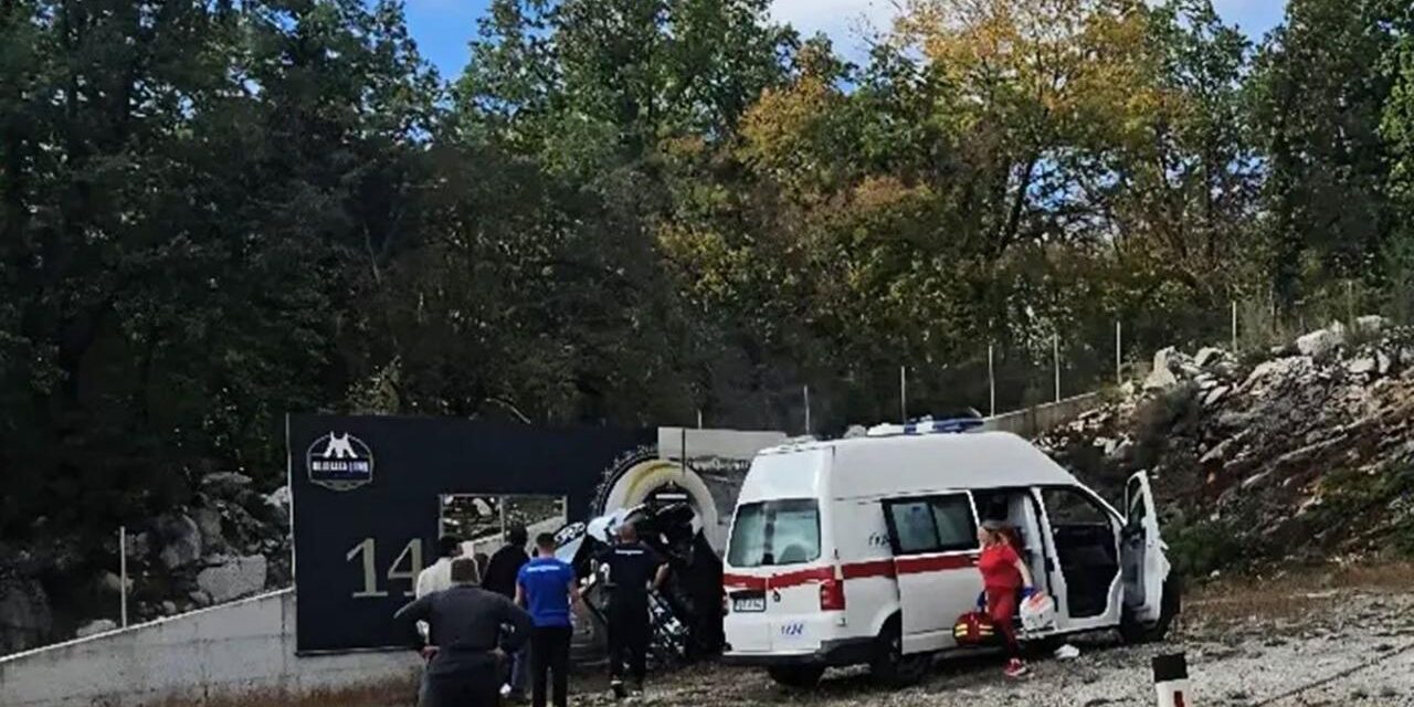 Detalji stravične nesreće u Grudama: U Mercedesu poginuo bračni par