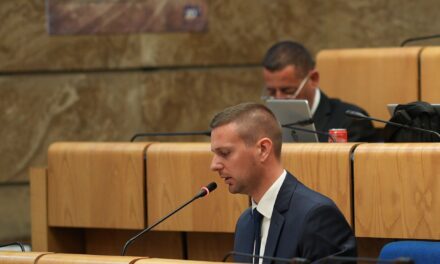 Mrnjavac: Osuđujemo jezik nacionalnih podjela, Kiseljak je mjesto koje se gradi i koje okuplja