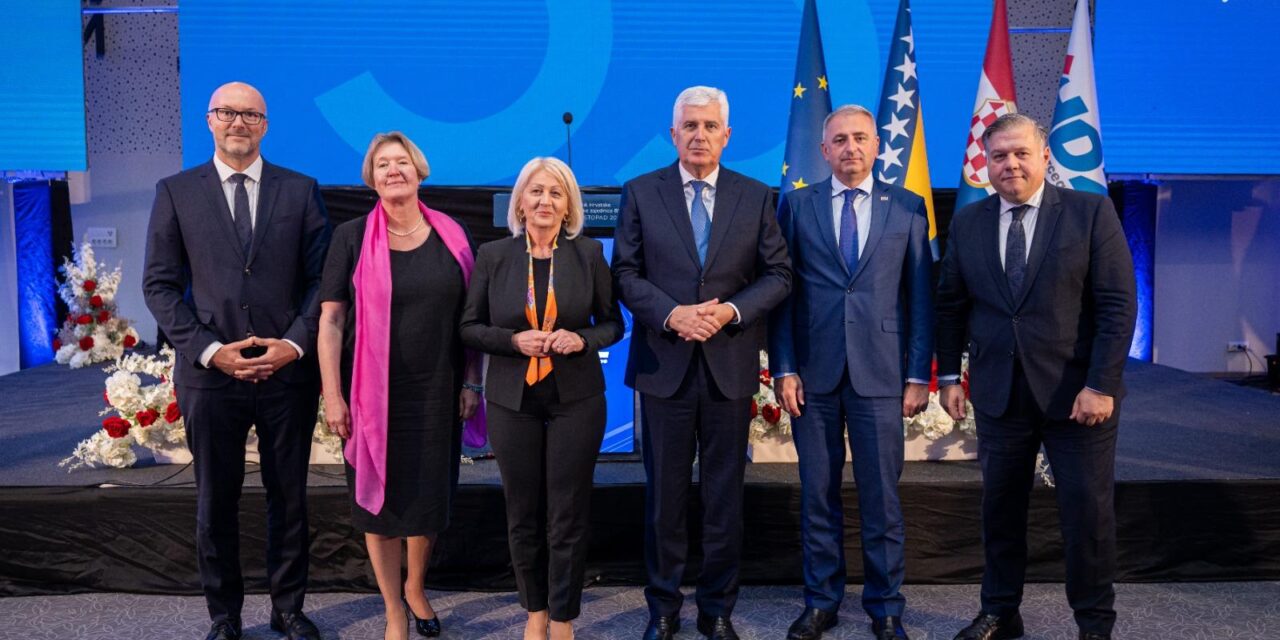 Stranačka Klauzura u Neumu okupila stotine dužnosnika: HDZ BiH u obrani prava hrvatskoga naroda, Daytonskih načela i europske BiH