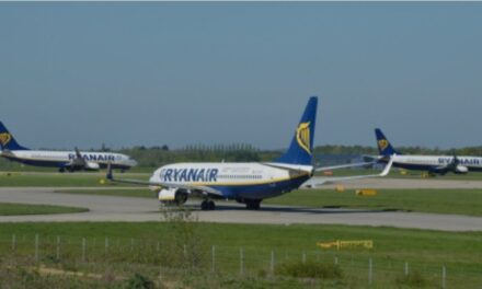 Zrakoplov Ryanaira sletio iz trećeg pokušaja, ostalo mu goriva za samo 6 minuta leta: ‘Ljudi su plakali i molili se‘