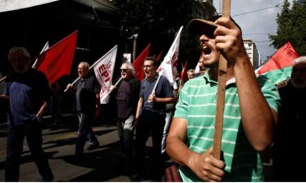 Grcima žele uvesti najduži radni dan u Europi, izbio veliki štrajk