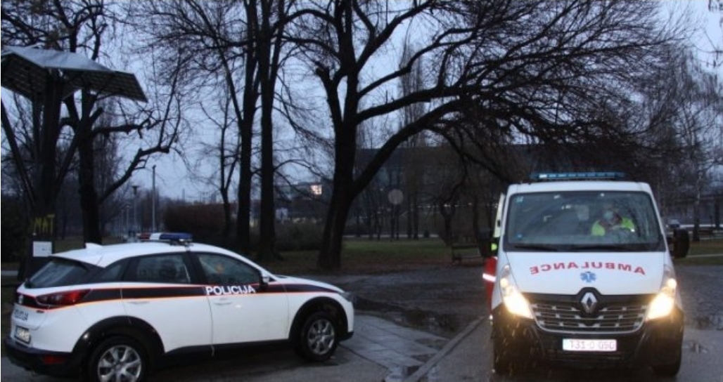 Strava u bh. gradu: Nepoznati napadač upao obitelji u kuću i brutalno ih pretukao