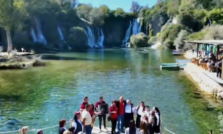 Premijerno prikazan spot „Oaza u kamenu“ – sudjelovali i članovi HKUD „Gromiljak“