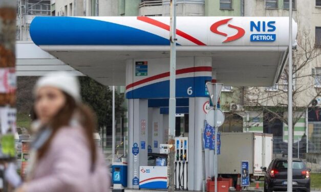 Washington uveo sankcije Naftnoj industriji Srbije, građanima izdane hitne upute kako do goriva