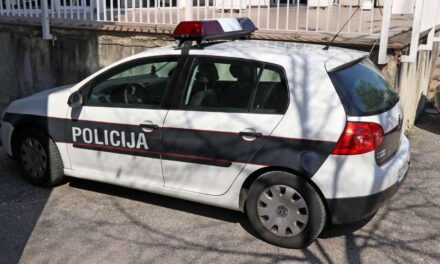 Sarajevski policajac osumnjičen za odnos s maloljetnicom pušten na slobodu, evo objašnjenja suda
