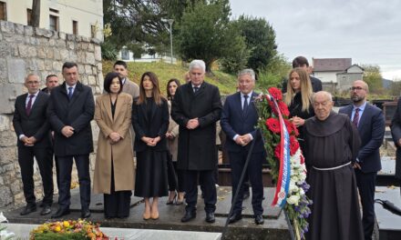 Kiseljak na obilježavanju Dana Općine Grude: Položeni vijenci i održana svečana sjednica