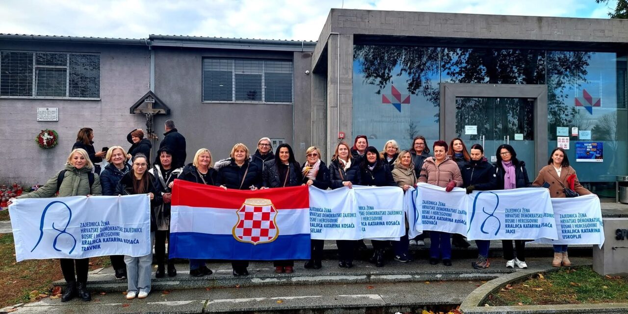 Članice ZŽ HDZ BiH „Kraljica Katarina Kosača“ i ove godine u Koloni sjećanja u Vukovaru