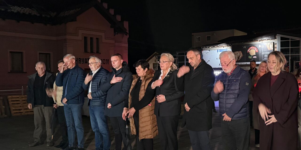 U Kiseljaku održana „Večer sjećanja“ na žrtve Vukovara i obljetnice osnutka Hrvatske zajednice Herceg-Bosne