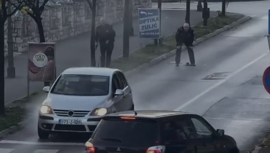 Jedan od pljačkaša zlatare u Kalesiji pronađen mrtav, partneri ga izbacili iz auta