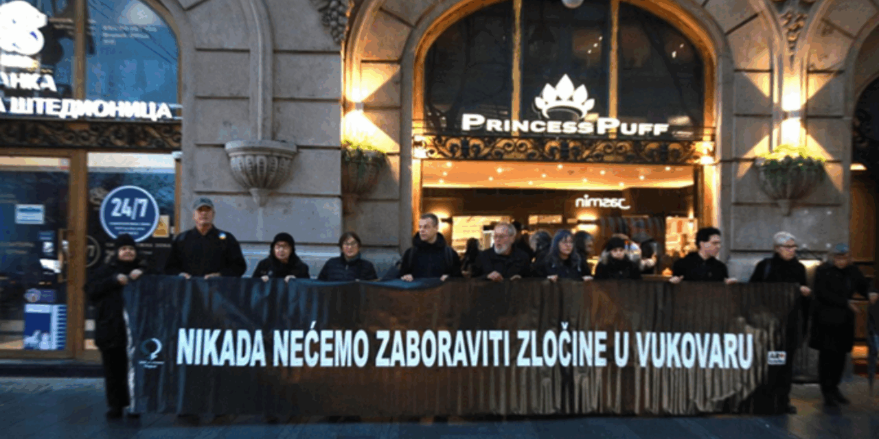 U Beogradu raširili transparent “Nikada nećemo zaboraviti zločine u Vukovaru”