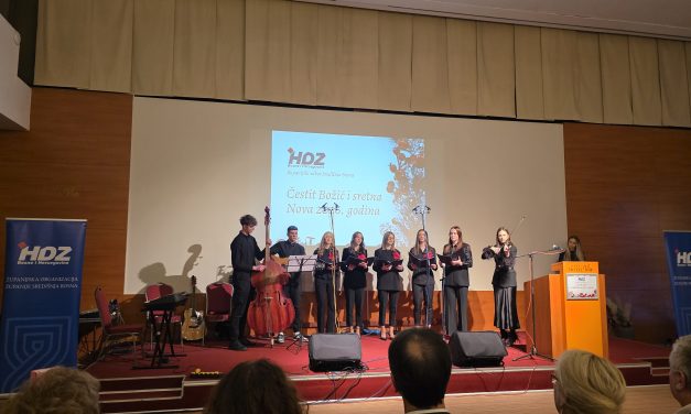 U Vitezu održan svečani božićni prijem ŽO HDZ BiH ŽSB uz dodjelu stipendija mladim studentima