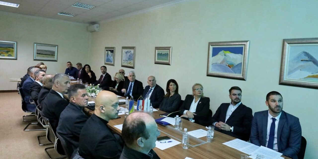 Održana 22. sjednica Predsjedništva HNS-a BiH, predsjednik Čović: „Bosna i Hercegovina treba funkcionirati kao moderna europska domovina“