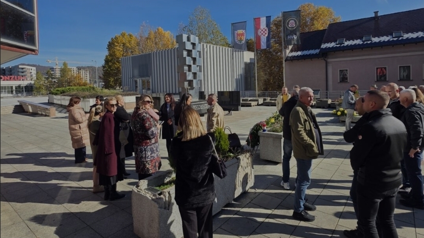 Kiseljak: Obilježavanje 26. obljetnice smrti Dr. Franje Tuđmana, osnivača i prvog predsjednika HDZ-a