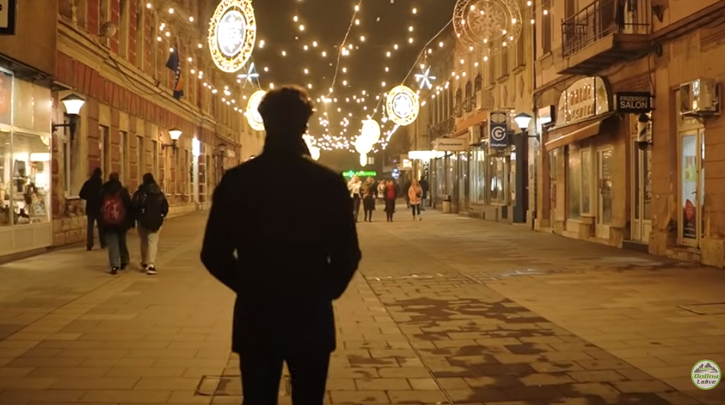 Dok drugi pakuju kofere, on pokreće kućnu njegu i ostaje u Bosni !! Tko je mladi Alen iz Travnika ?