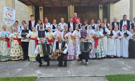 HKUD Gromiljak upisuje nove članove u folklornu sekciju