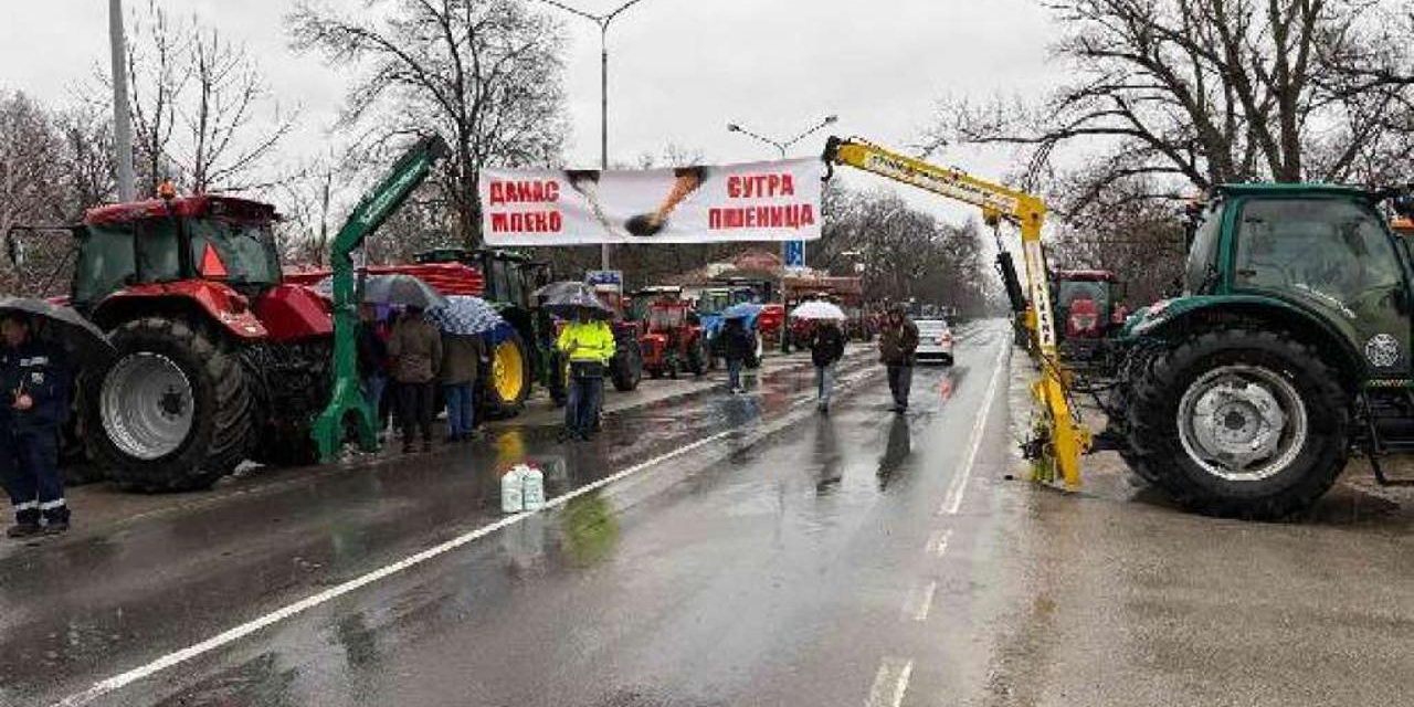 Nastavljen prosvjed poljoprivrednika i blokada cesta, najavljuju radikalnije mjere