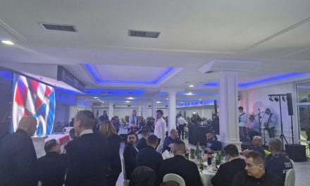 Kiseljak: U tijeku prva Plava noć u Bosni – večer zajedništva, emocija i plave boje