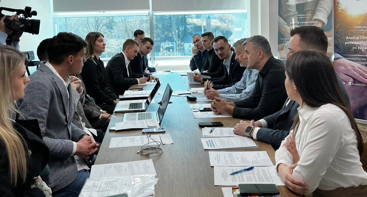 Jajce: Okrugli stol Mladeži HDZ-a BiH o politikama prema mladima – dobre prakse i zajednički prijedlozi