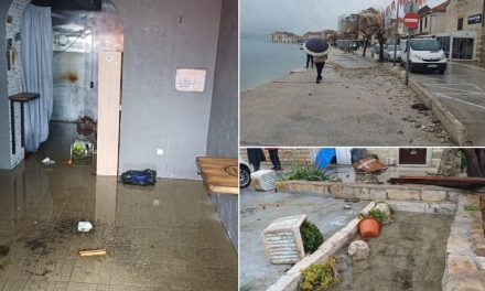 POSLJEDICE NEVREMENA U DALMACIJI: Valovi su dosezali i do 7 metara: ’36 godina nitko nije taknuo rivu, ovo se moralo dogoditi i dogodit će se opet’