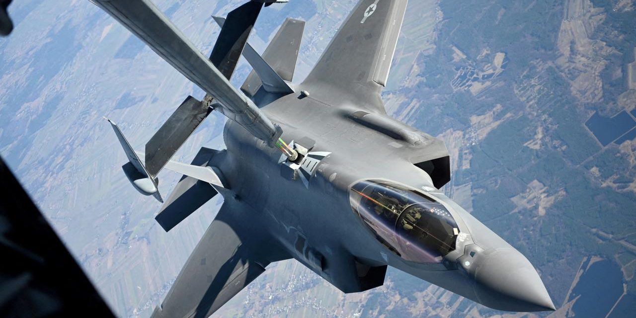 I Amerika se uključila u napade na Iran