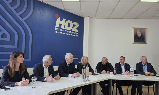 Kiseljak: Čović, Filipović i Bradara – Potpora lokalnim razvojnim  projektima