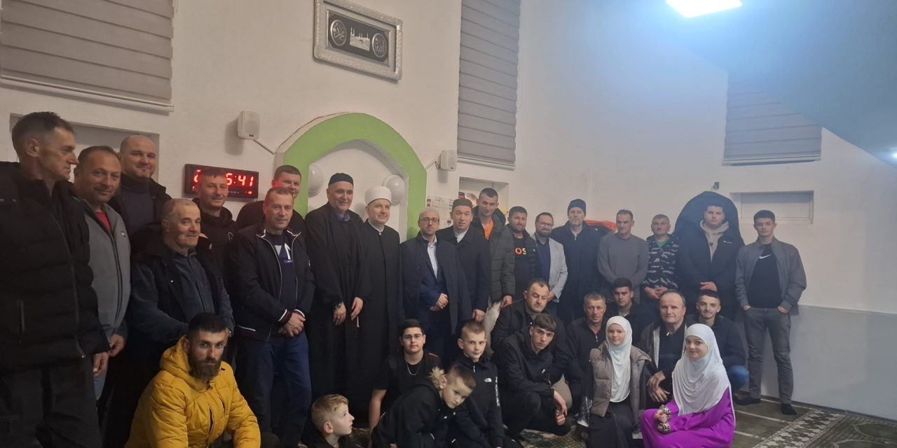 Muftija sarajevski posjetio džematlije Crničkog Kamenika i održao predavanje