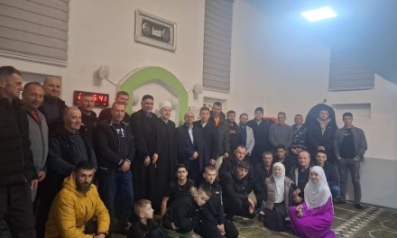 Muftija sarajevski posjetio džematlije Crničkog Kamenika i održao predavanje