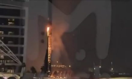 Pogođen Burj Al Arab