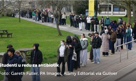 FOTO Redovi za antibiotike nakon izbijanja invazivne bolesti: 30 tisuća ljudi pod nadzorom