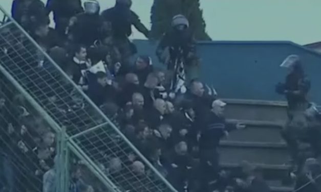 Kaos u Širokom. Pogledajte sukob policije i navijača Željezničara zbog transparenta