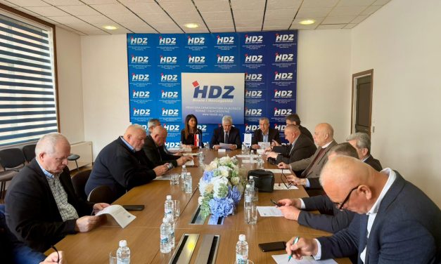 Važnost uloge Utemeljitelja HDZ-a BiH u očuvanju političkog kontinuiteta i vrijednosti na kojima djeluje stranka