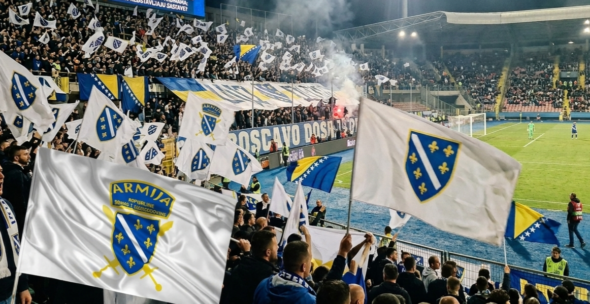 Pitanje simbola na tribinama: Treba li uvesti isključivo službena državna obilježja na utakmicama reprezentacije BiH?