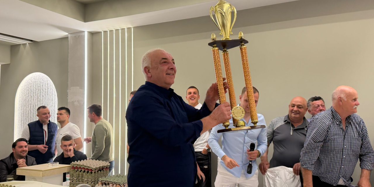 Uskrsna tradicija u Kiseljaku: Stipo Tuka pobjednik ovogodišnjeg turnira u tucanju jajima u Motelu Zigi