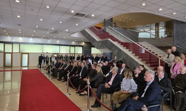 Otvorena izložba „Tragovima našeg postojanja“ u Sarajevu: Predstavljena bogata baština katoličkih sakralnih objekata u BiH