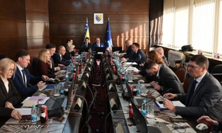 Vlada FBiH prihvatila Inicijativu za ukidanje carina na uvoz nafte i naftnih derivata