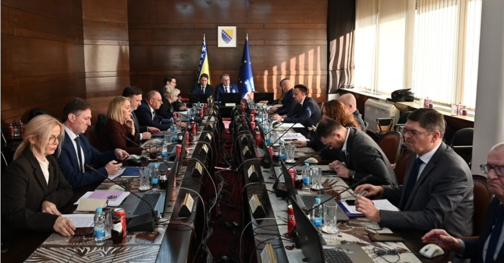 Vlada FBiH prihvatila Inicijativu za ukidanje carina na uvoz nafte i naftnih derivata