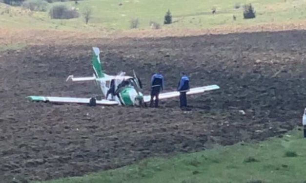 Avion iz Slovačke prinudno sletio kod Vlašića, dvije osobe lakše povrijeđene