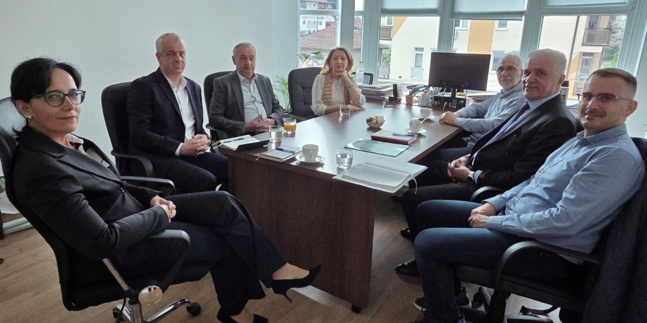 Održan radni sastanak na temu uspostave zemljišne knjige za katastarske općine Višnjica i Kiseljak